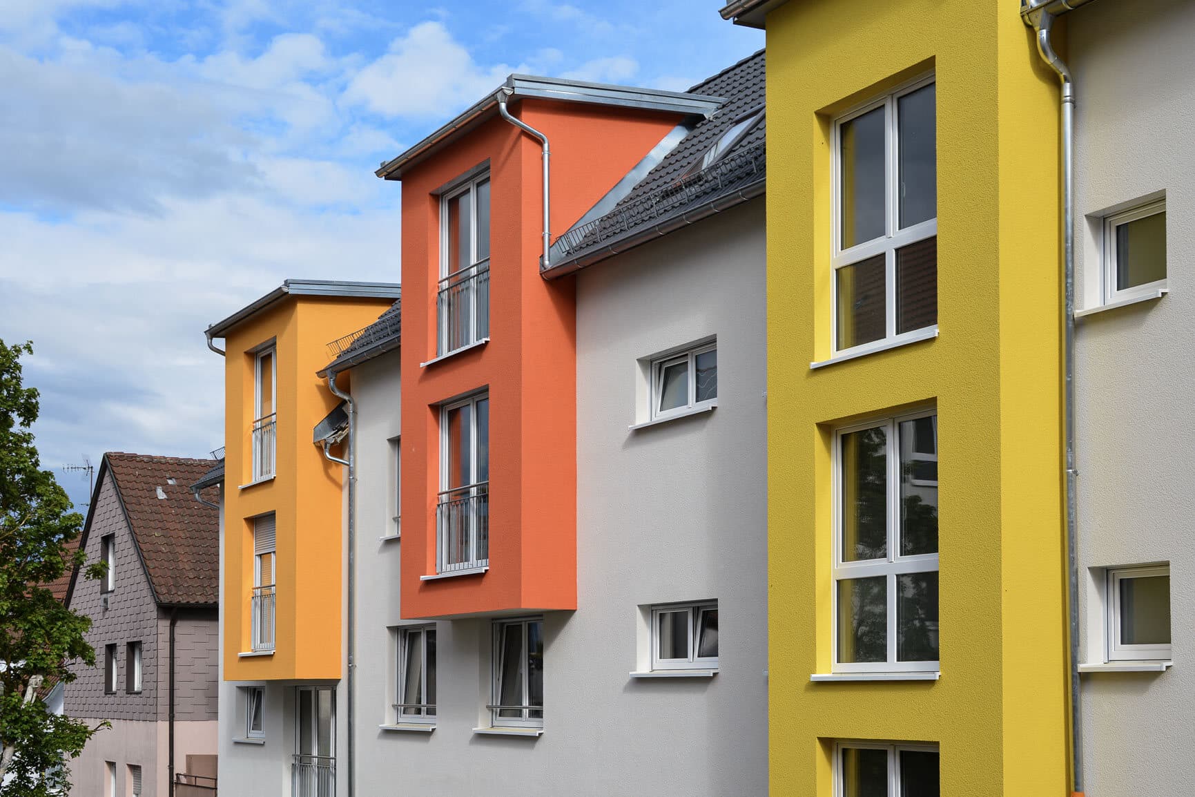 Fertiggestelltes Wohnensemble in der Pfarrstraße in Filderstadt-Plattenhardt