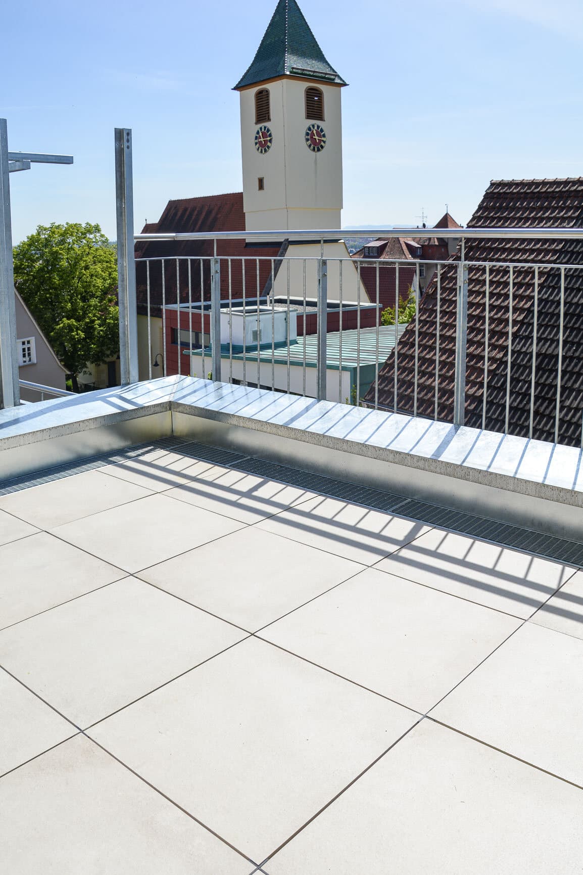 Terrasse einer Wohnung im Wohnensemble in Plattenhardt