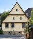 Provisionsfrei: Fachwerkhaus von 1584 mit Garten, Gewölbekeller, Ausbaupotenzial & möglicher Denkmal-AfA in Filderstadt-Plattenhardt - Fachwerkhaus Straßenansicht (Visualisierung)